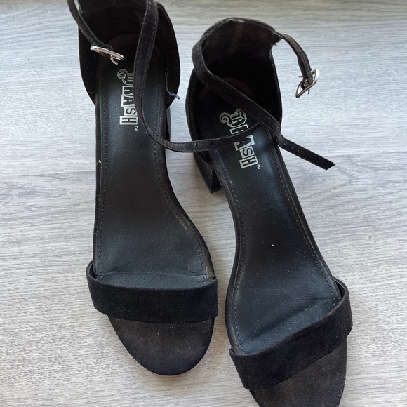 Black Heel Sandals - Picture 1 of 4